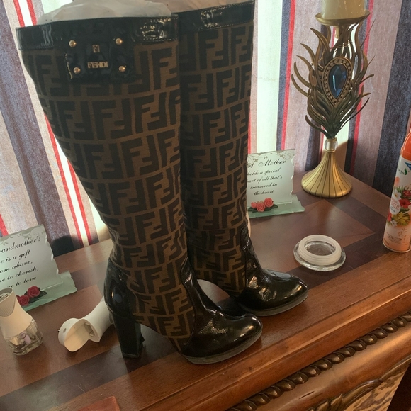 women fendi boots